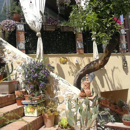 Casa Donna Fiorella Tipica Siciliana Apartment Taormina Exterior photo